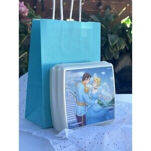 2004 Y2K Disney Cinderella Tupperware Lenticular Sandwich Keeper Collector Item